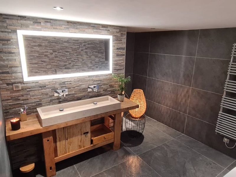 Salle de bain pierre de parement - Concept Bain Mirecourt, Vincey (4)